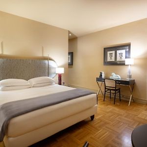 Deluxe Zimmer mit Kingsize-Bett